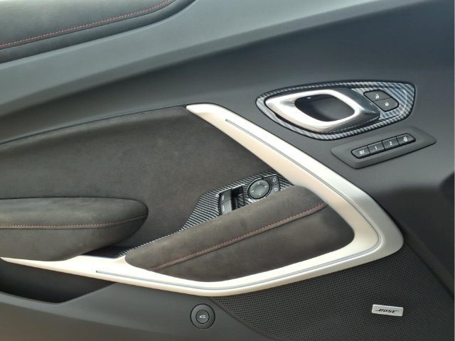 Used 2022 SUMMIT WHITE Chevrolet ZL1 image 12