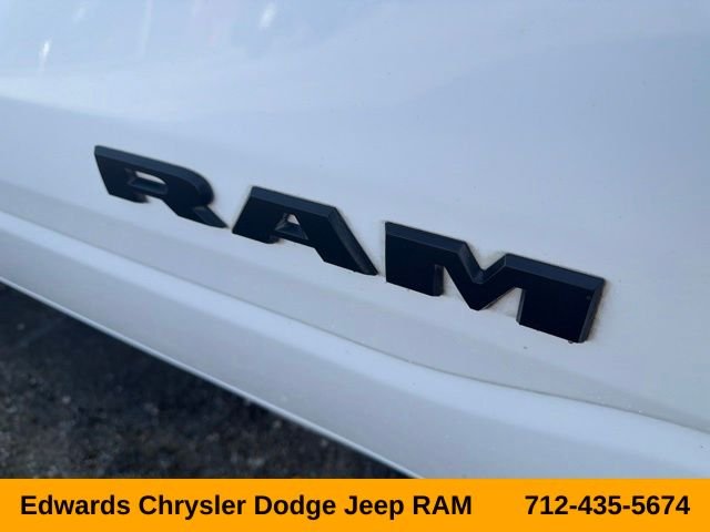 Used 2024 White Ram Big Horn/Lone Star image 12