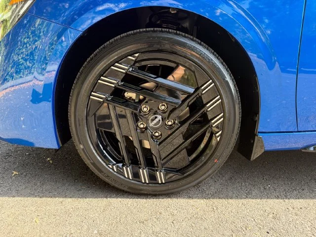 New 2027 Bluestone Pearl/Super Black Nissan SR image 27