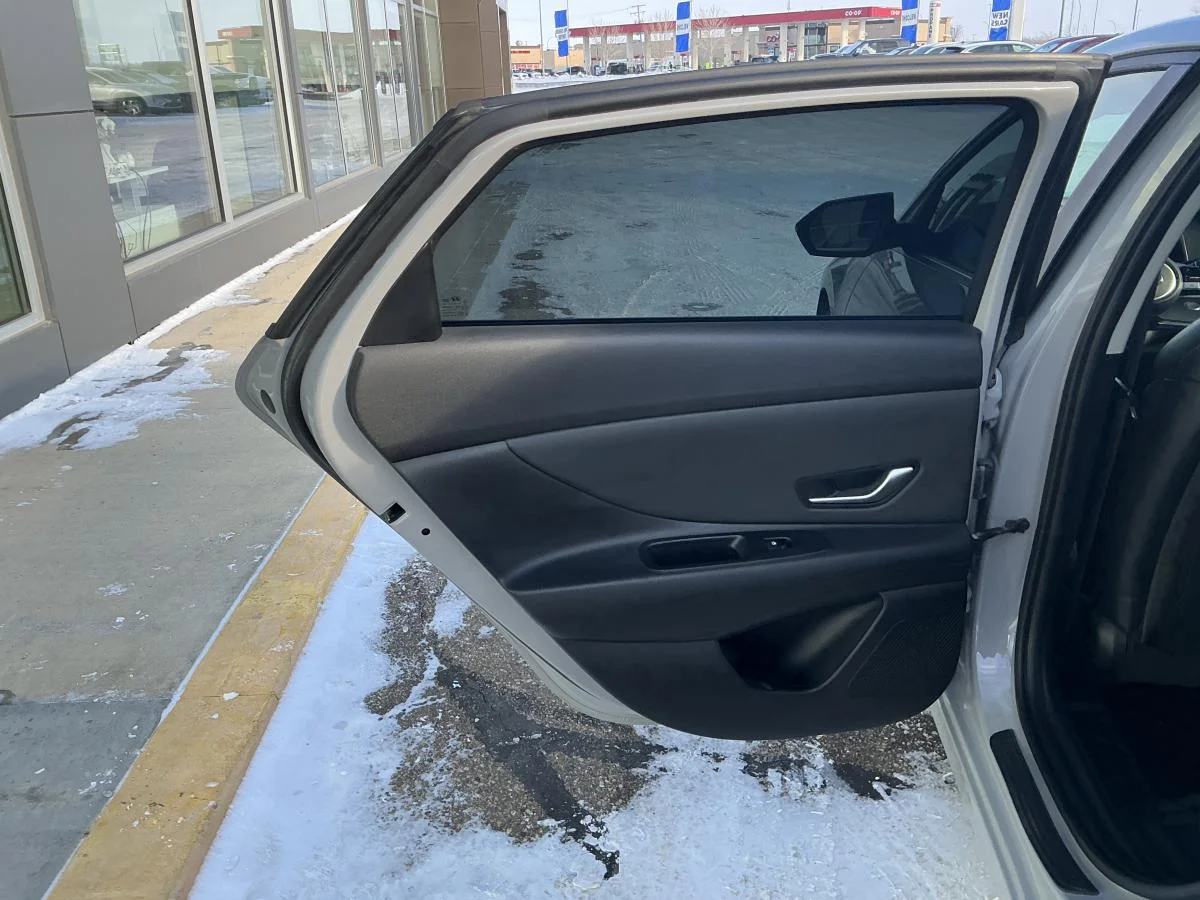 Used 2022 Grey Hyundai Ultimate image 30