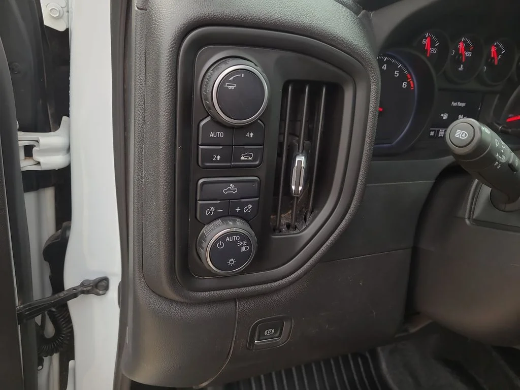 Used 2023 White Chevrolet WT image 22