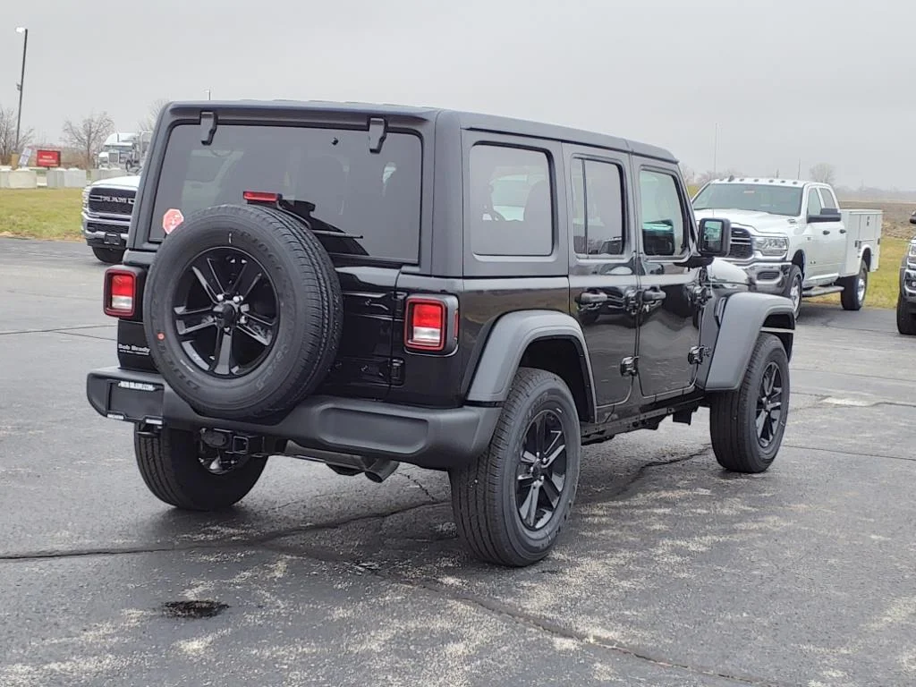 New 2023 Black Clear-Coat Exterior Paint Jeep Sport Altitude image 10