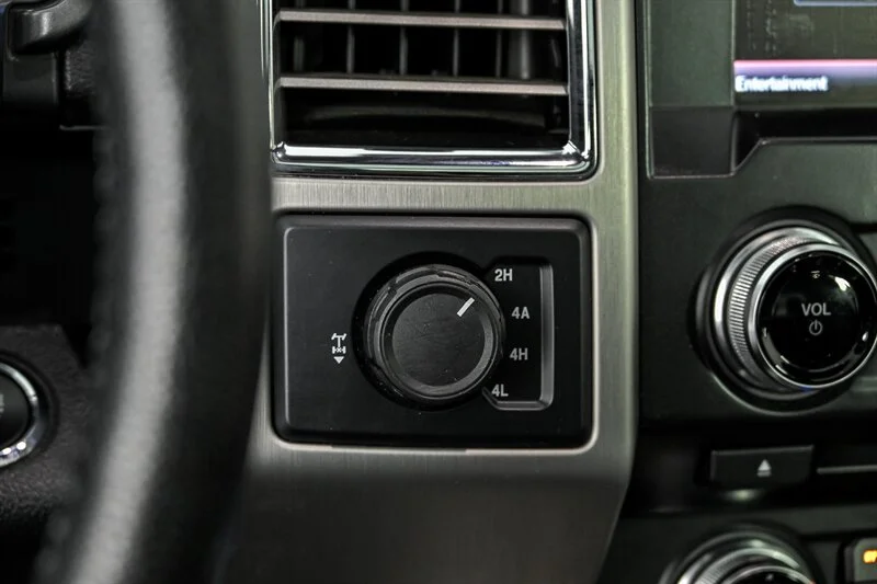 Used 2015 Blue Jeans Metallic Ford Platinum image 24