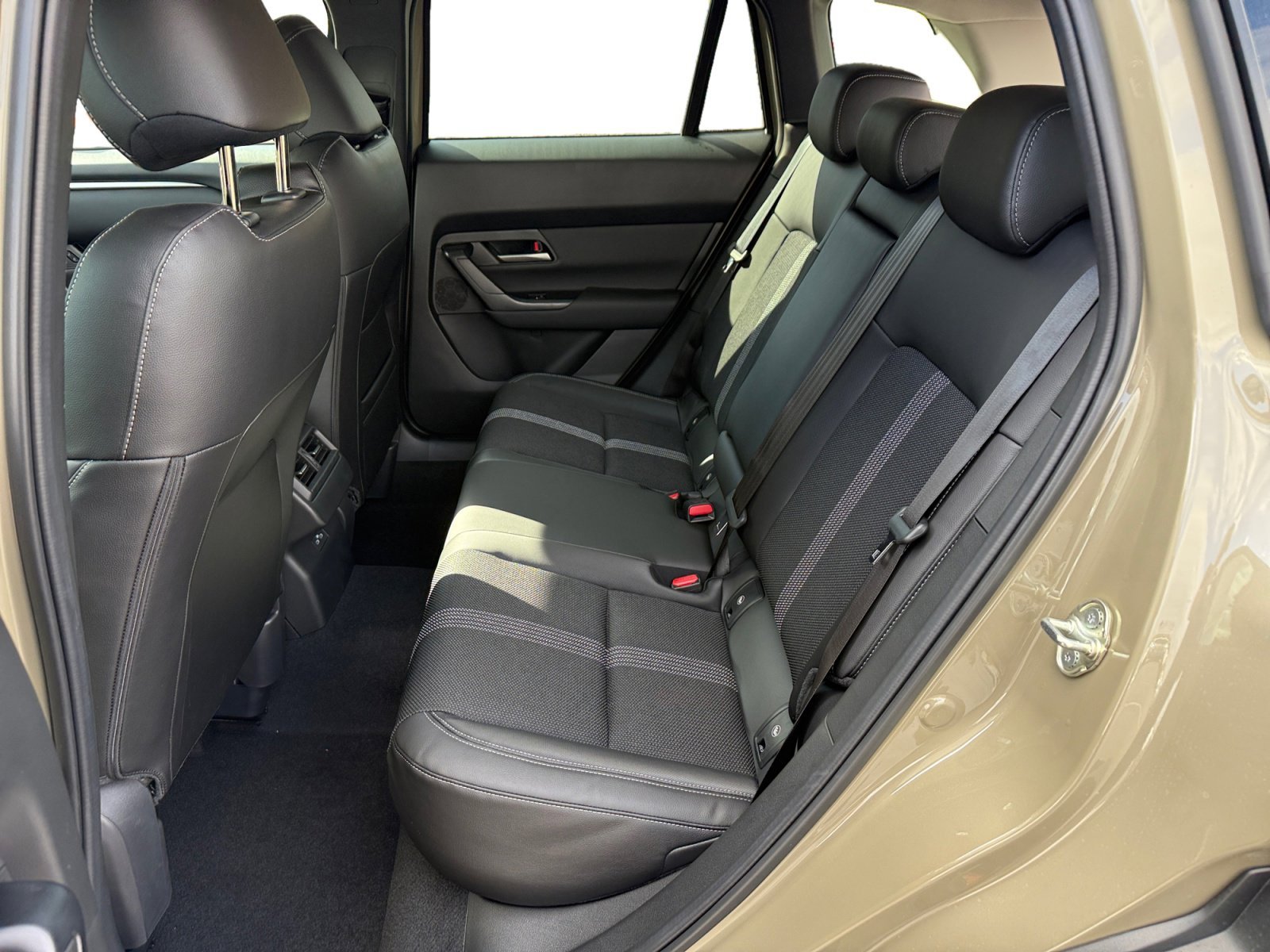 2026 Mazda CX-50 Meridian Edition - Photo 16