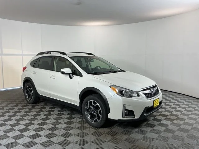 Used 2016 White Subaru 2.0i Limited image 3