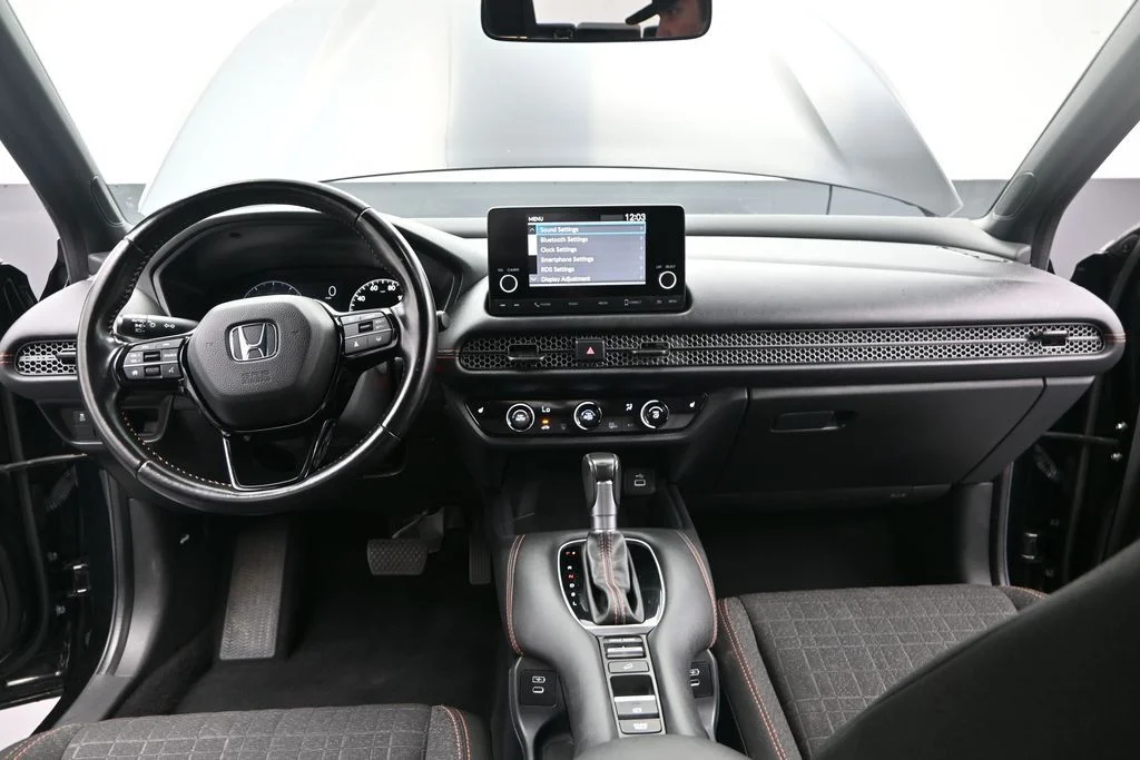Used 2025  Honda Sport image 29