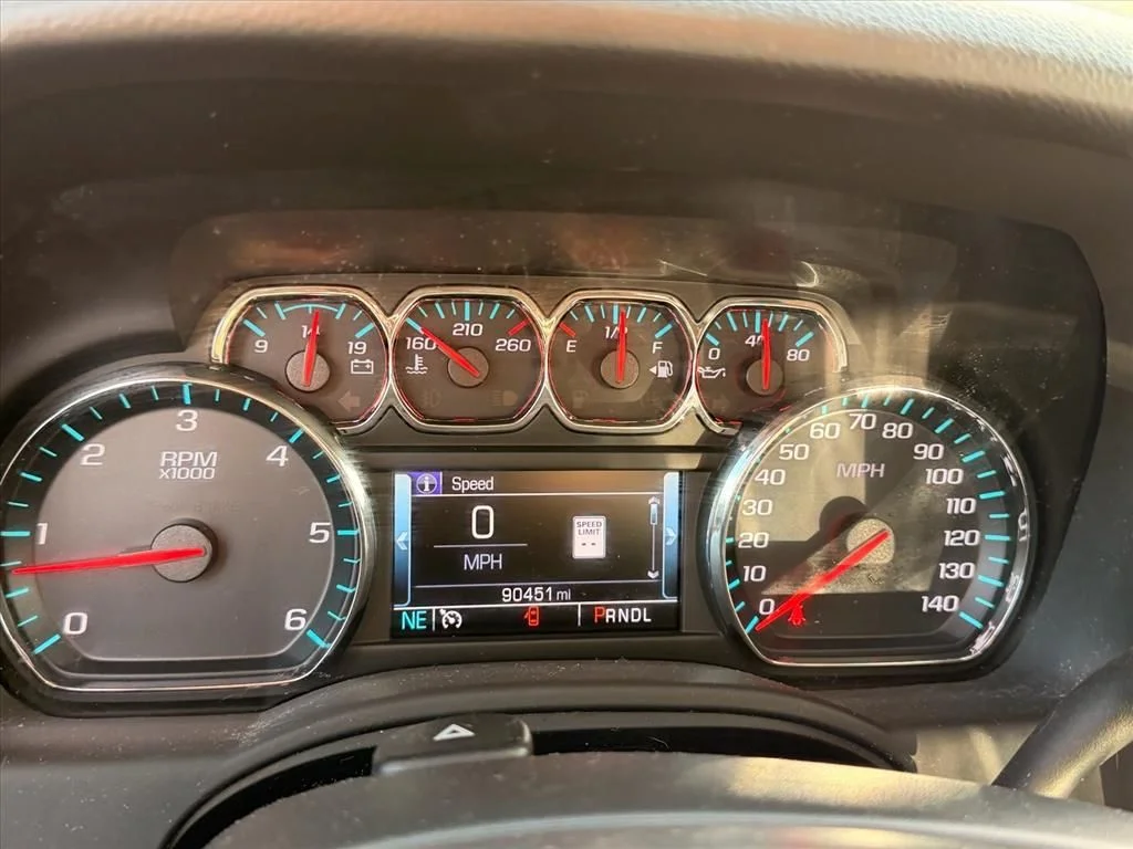 Used 2020 White Chevrolet LT image 22