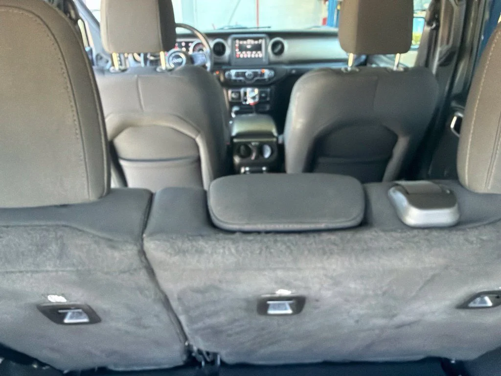 Used 2020 Gray Clearcoat Jeep Unlimited Sport S image 13