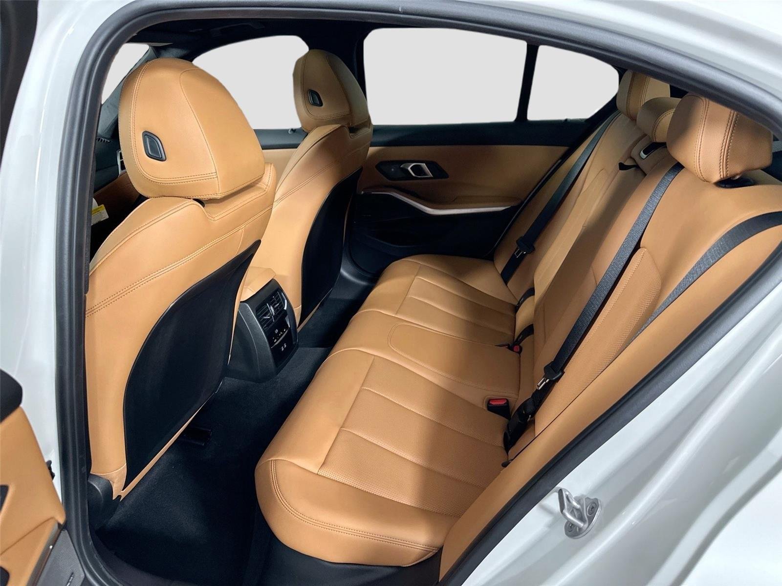 2025 BMW 3 Series 330i - Photo 45