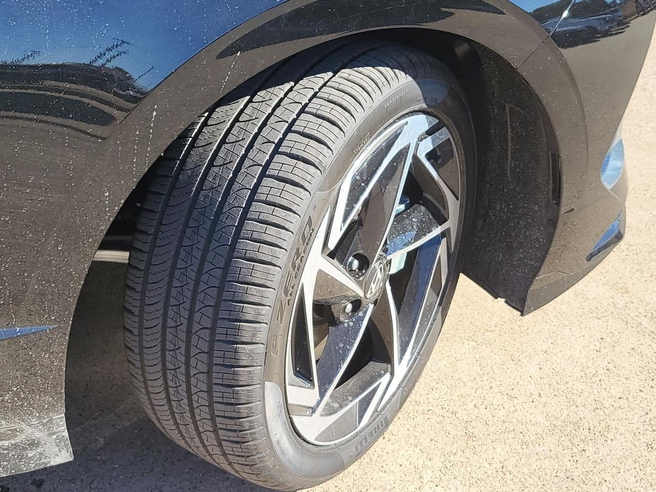 New 2026 Abyss Black Hyundai SEL Sport image 6