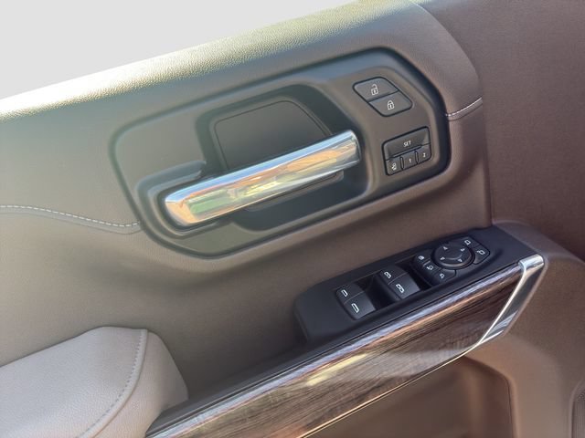 Used 2022 SUMMIT WHITE Chevrolet LTZ image 24