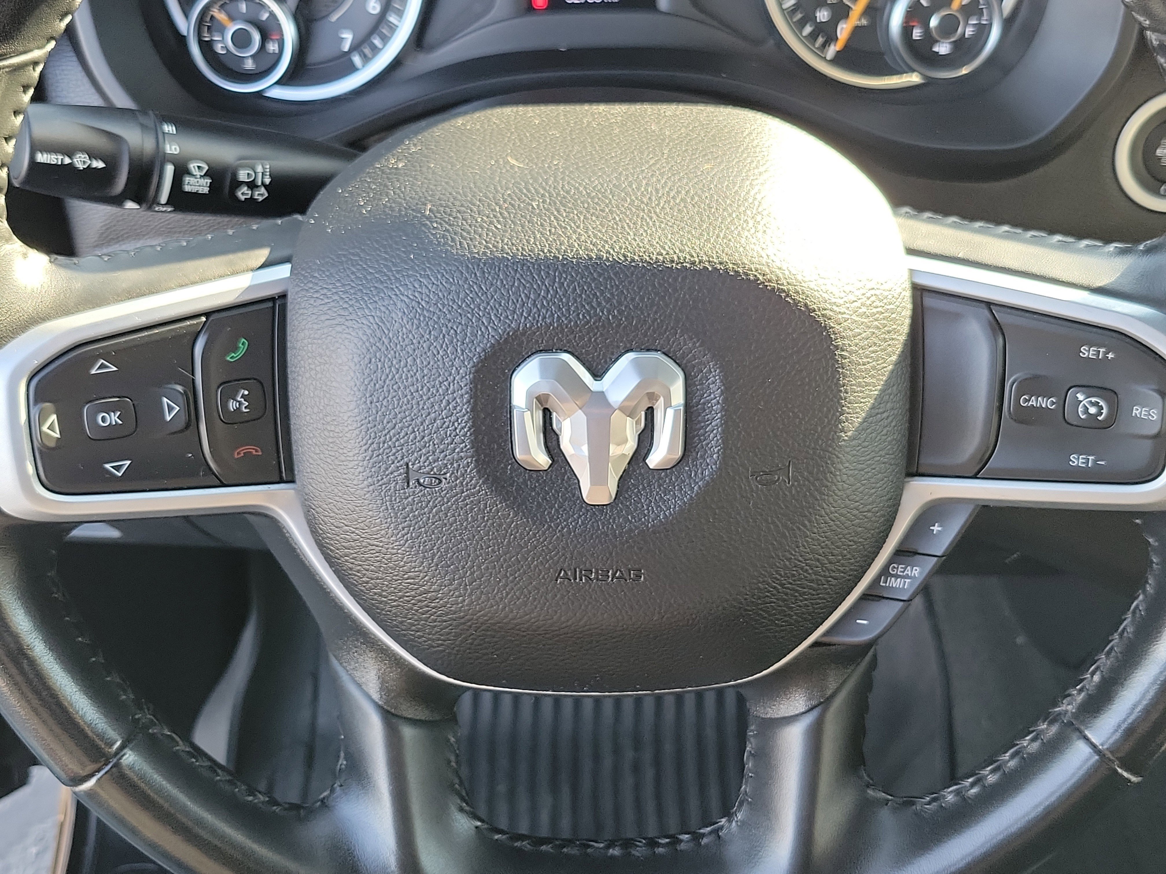 Used 2022 Diamond Black Crystal Pearlcoat Ram Big Horn image 22
