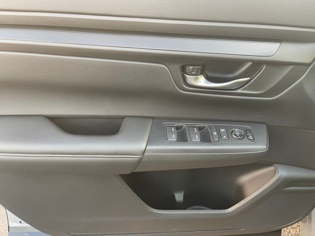 Used 2025 Urban Gray Pearl Honda LX image 8