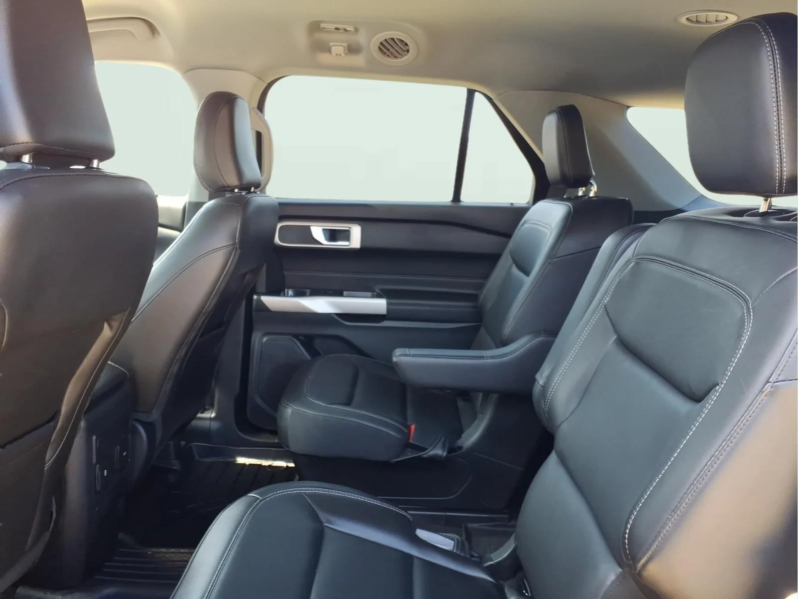 Used 2022 Black Ford XLT image 9