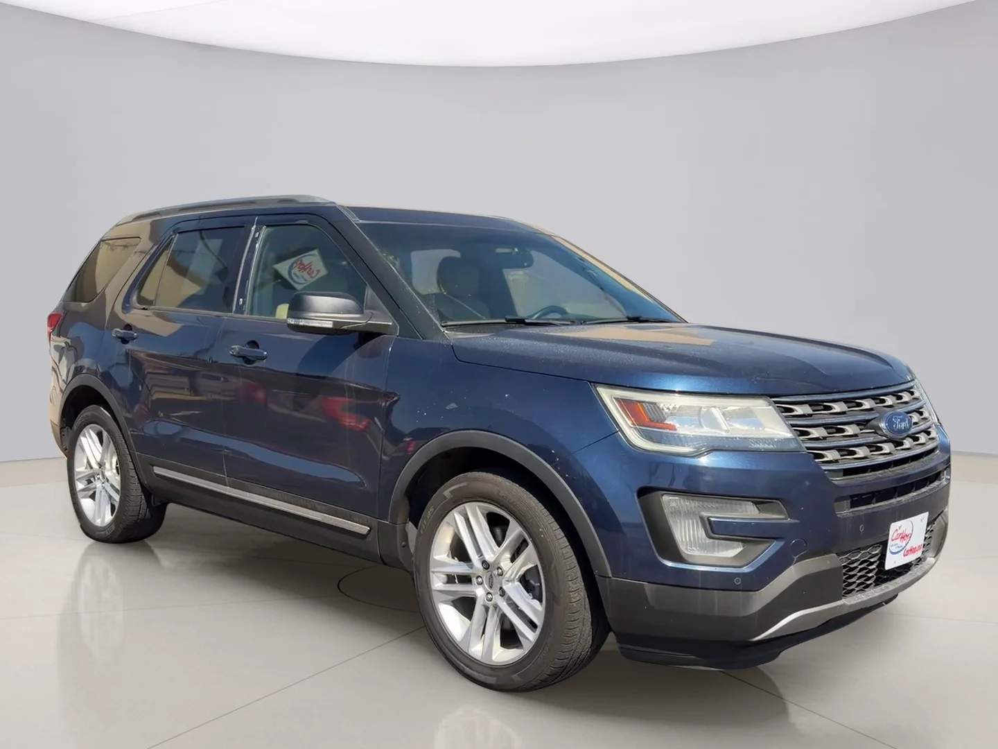 Used 2017 Blue Ford XLT image 3