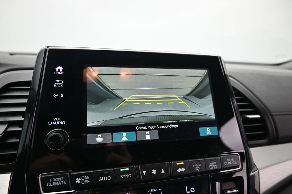 Used 2023  Honda EX-L image 18