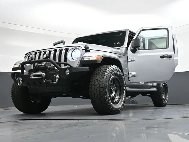 Used 2020 Silver Jeep Unlimited Sahara image 45