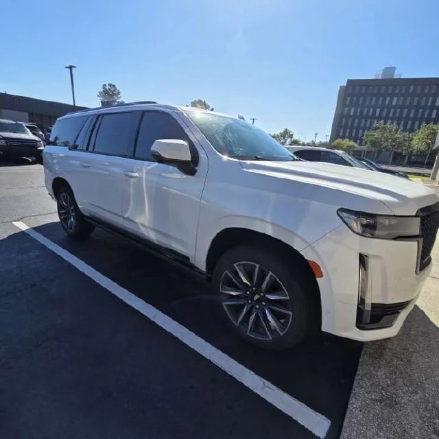 Used 2021 White Cadillac Sport image 1