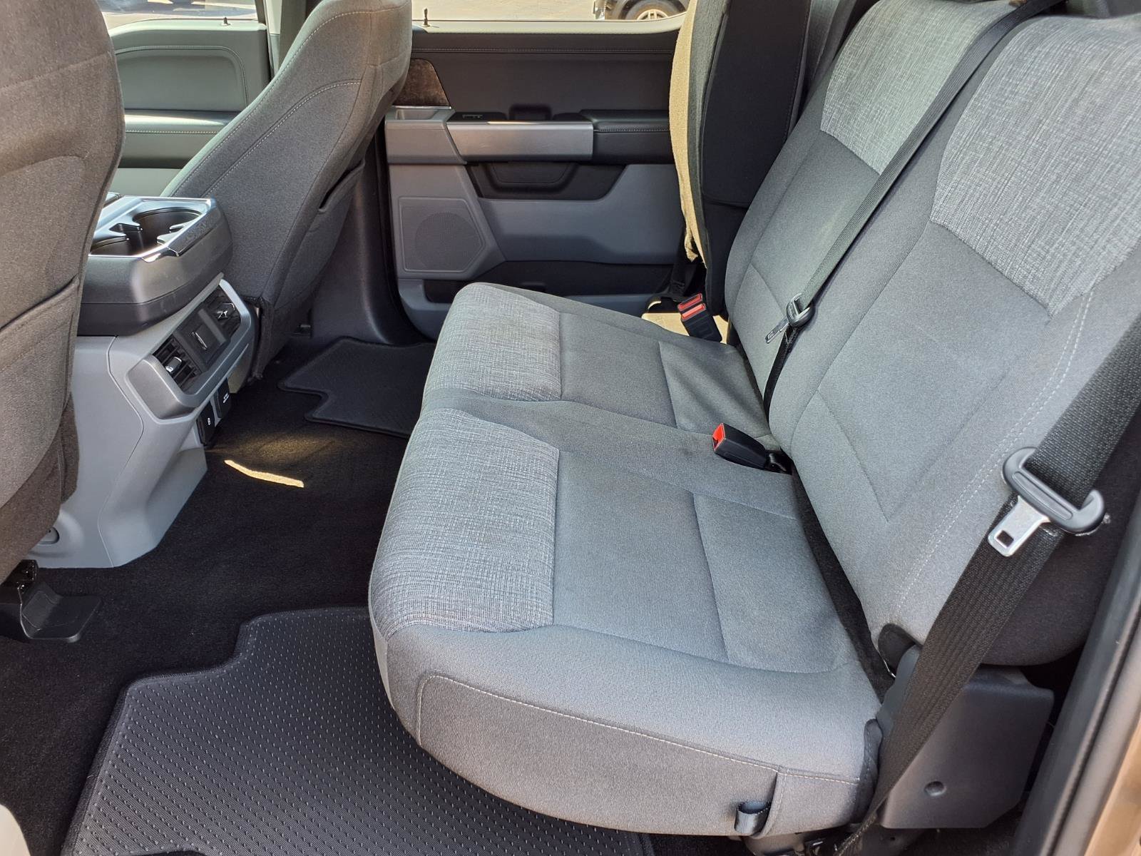 Used 2022 Gray Ford XLT image 11