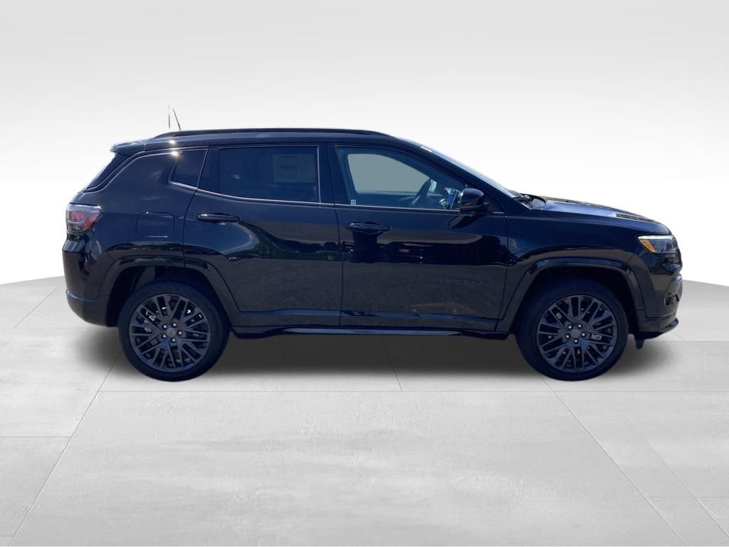 2024 Jeep Compass Limited photo 3