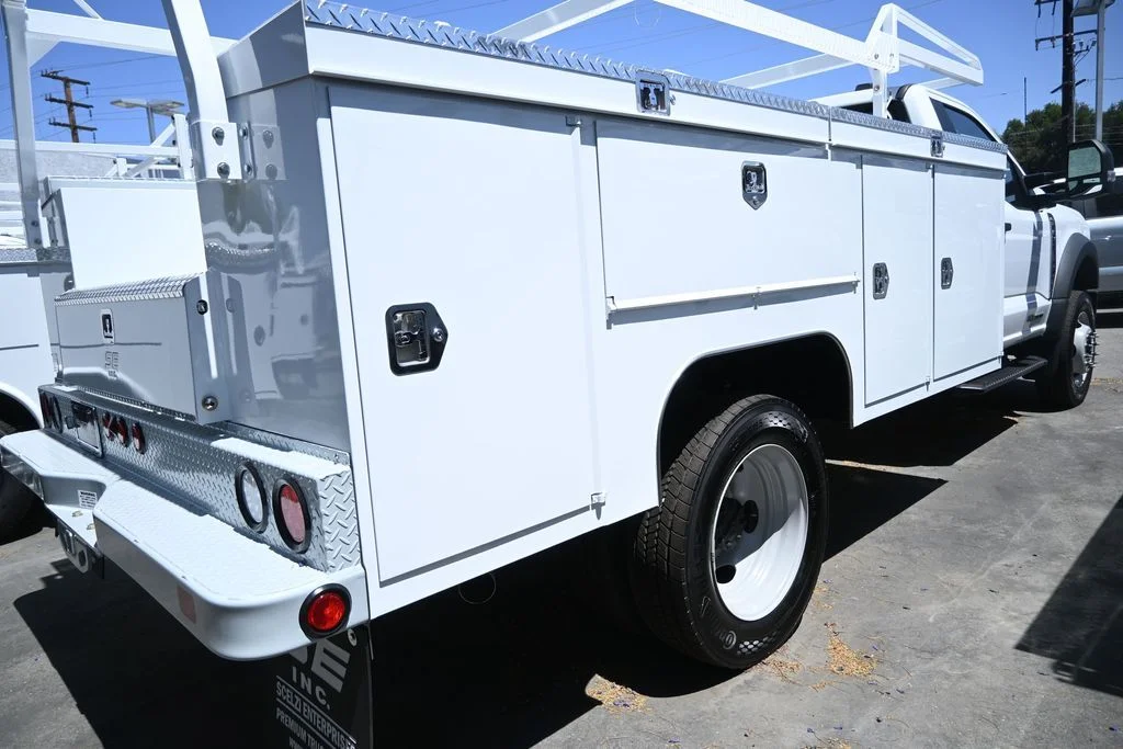 New 2026 Oxford White Ford XL image 8