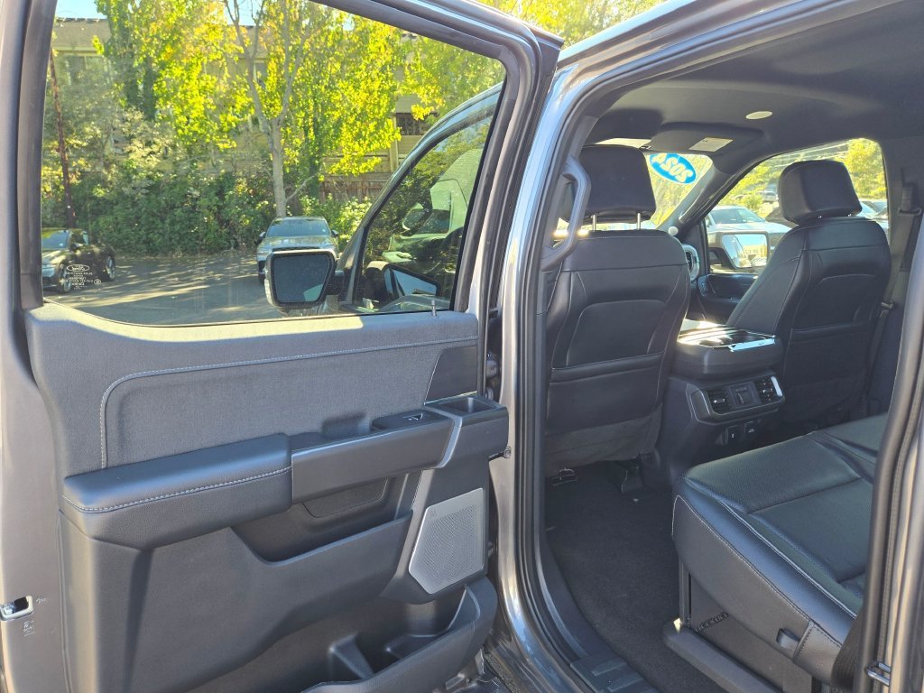 Used 2024 Gray Metallic Ford Lariat image 17