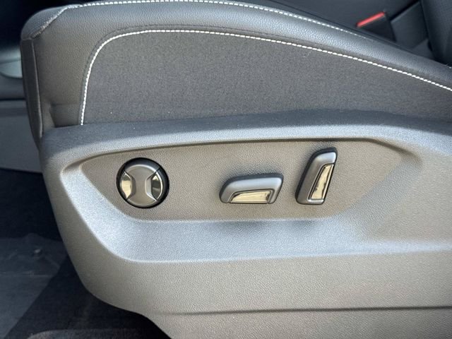 New 2026 Gray Volkswagen SE w/Technology image 24