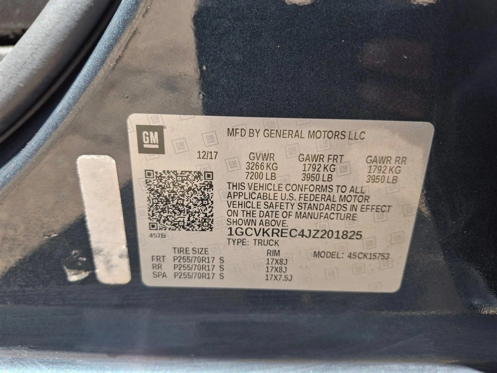 Used 2018 Graphite Metallic Chevrolet LT image 22
