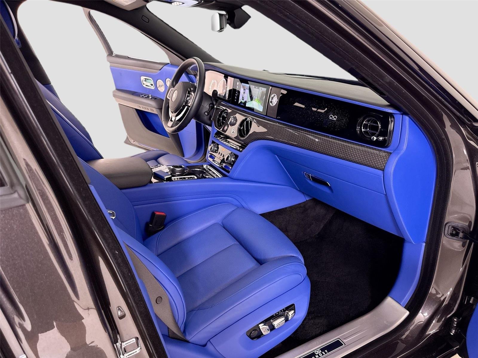 Used 2023 Darkest Tungsten Rolls-Royce Black Badge | Rear Exec Seats | Bespoke Audio image 36