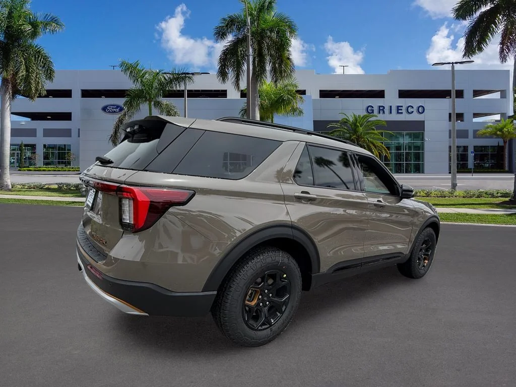 New 2026 Gray Ford Tremor image 7