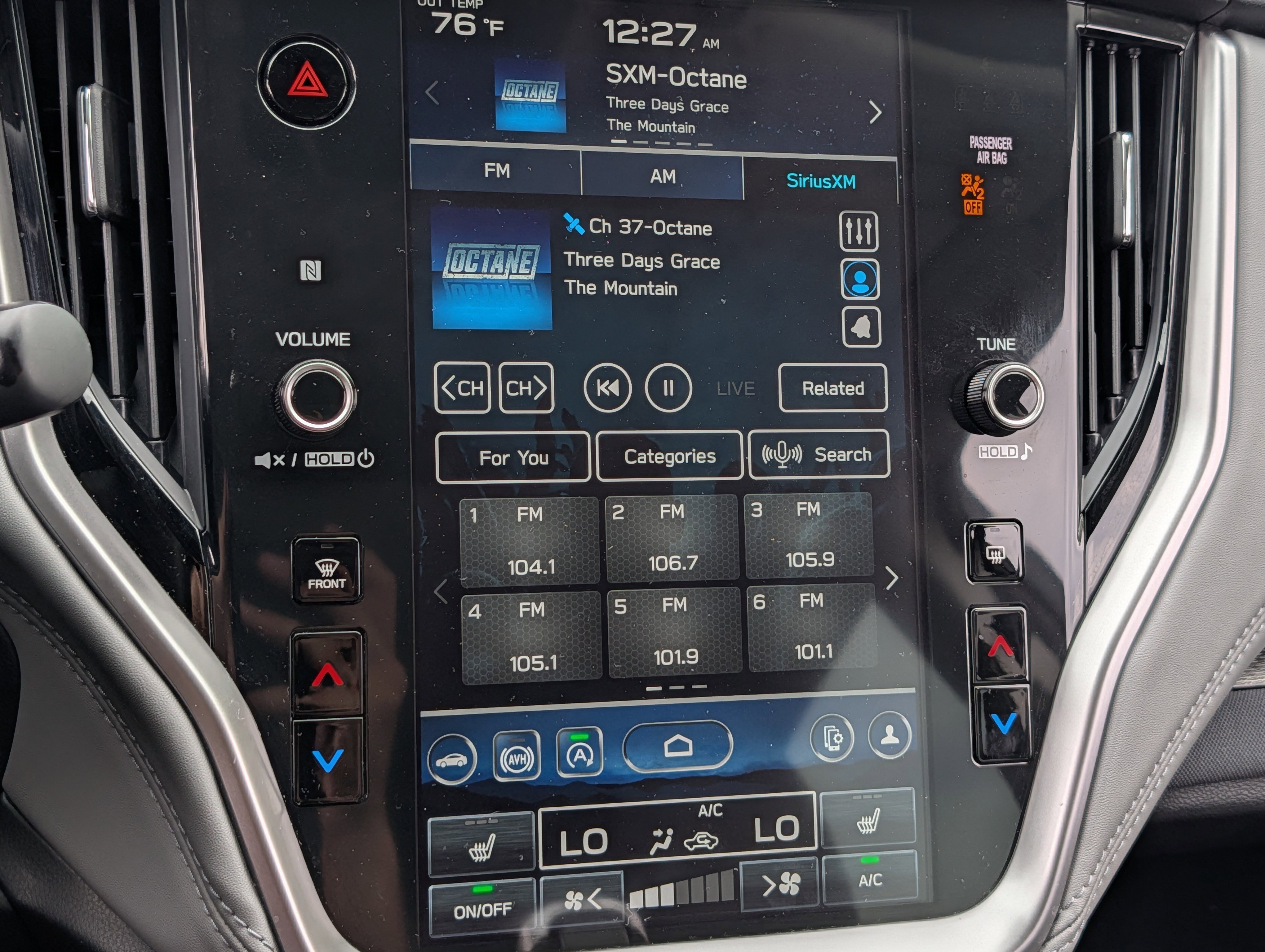 Used 2025 Cosmic Blue Pearl Subaru Premium image 22