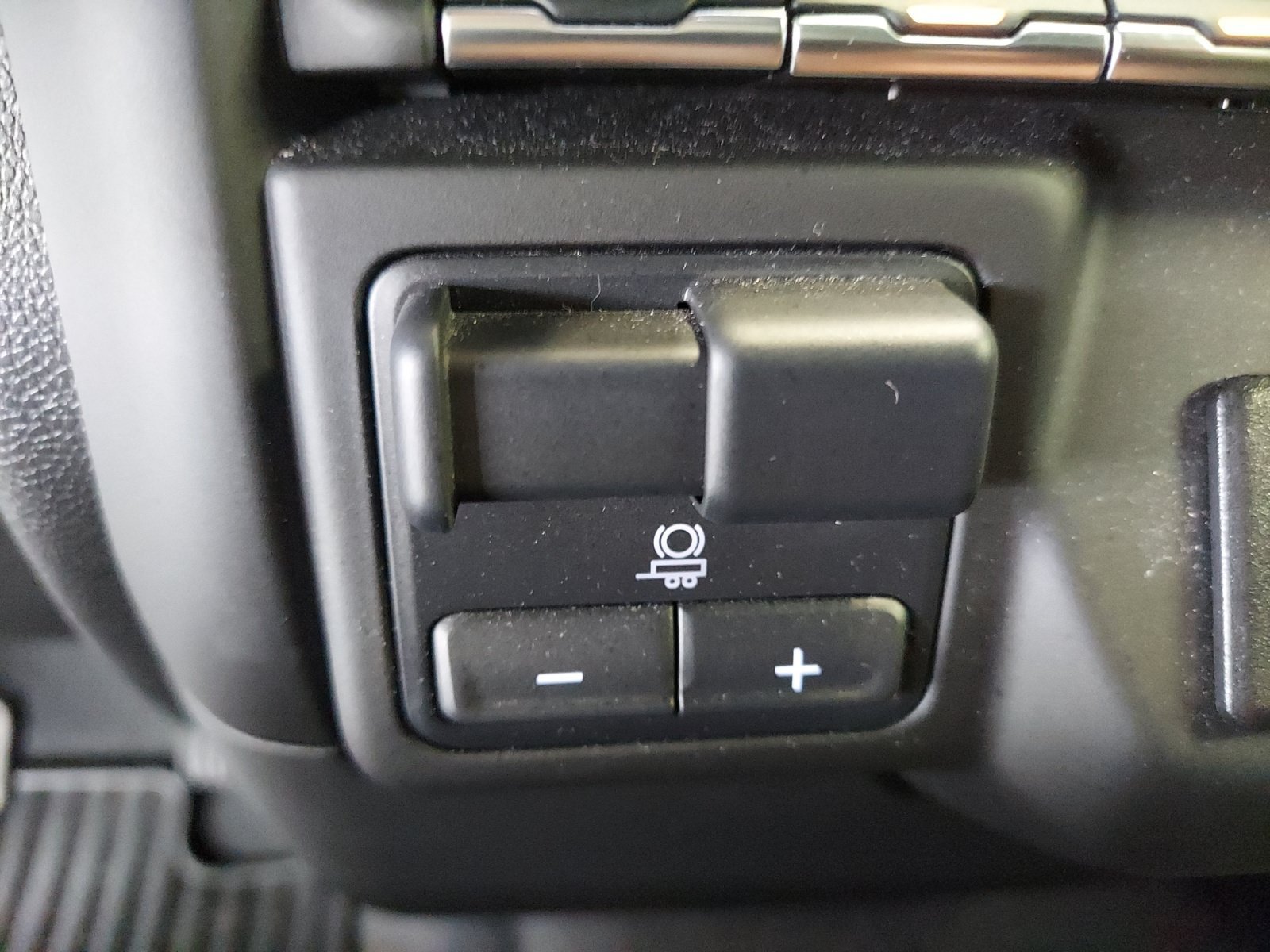 Used 2025 Slate Gray Metallic Chevrolet Custom image 24