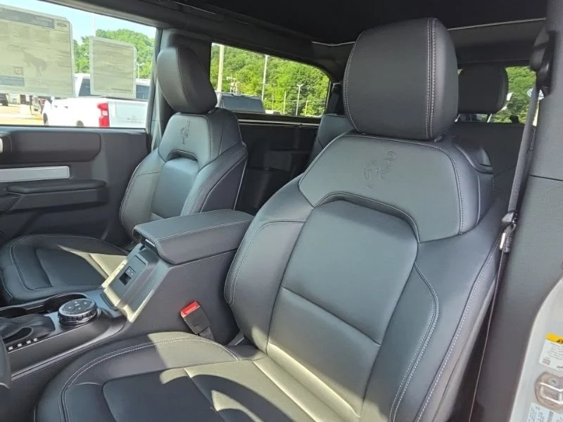 New 2026 Avalanche Gray Ford Badlands® image 18
