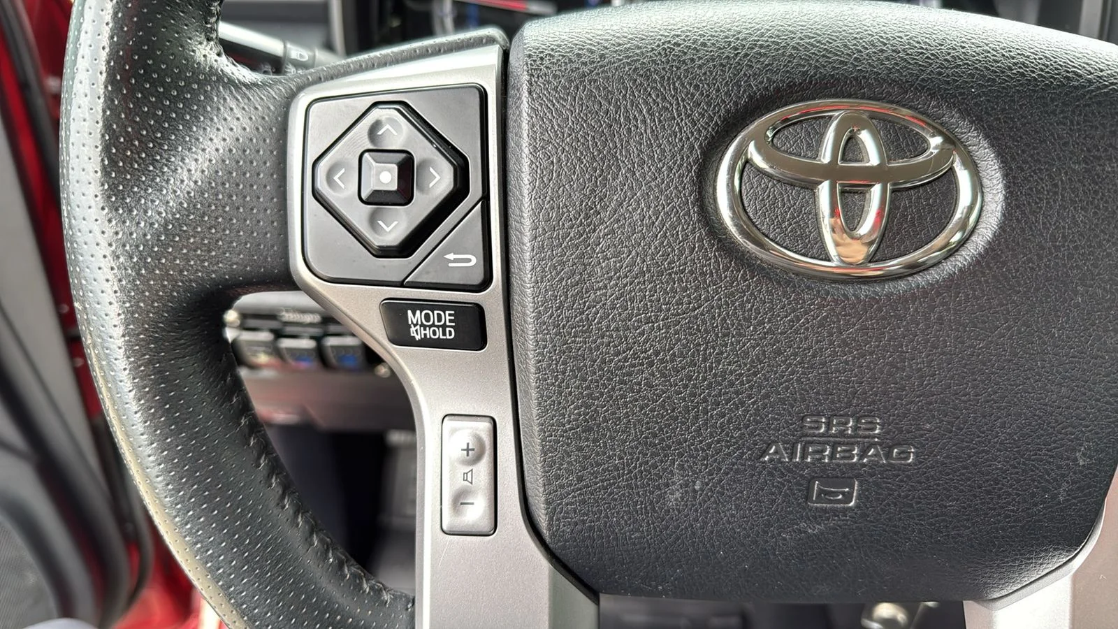 Used 2016 Red Toyota SR5 image 17