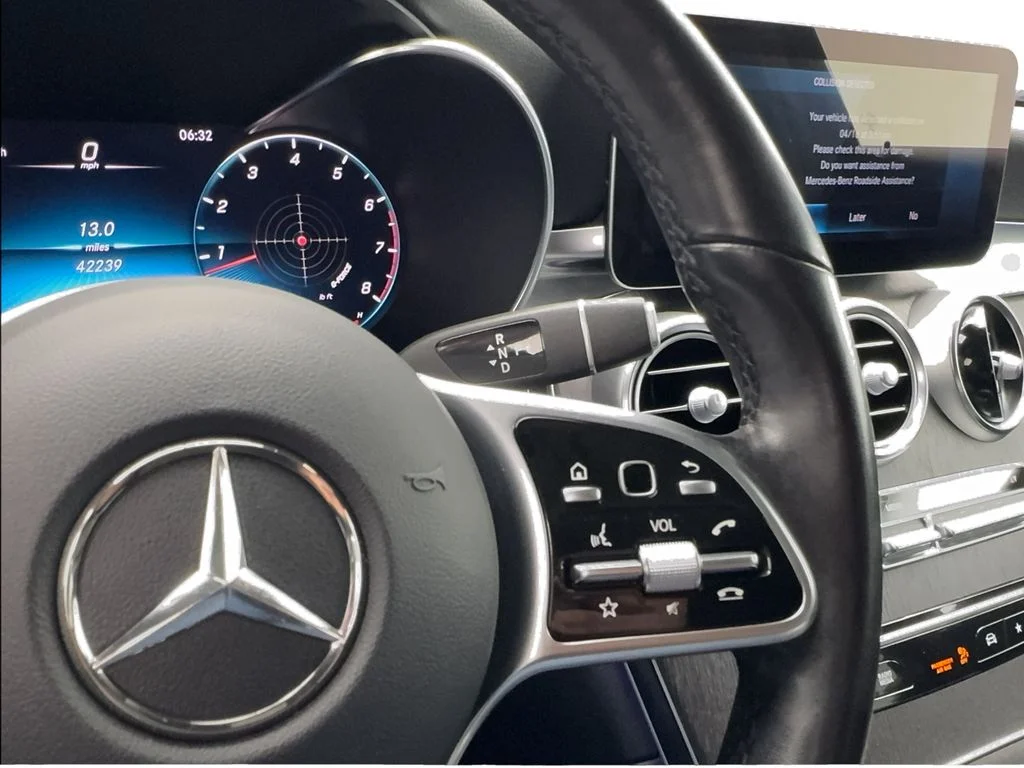 Used 2022 Black Mercedes-Benz GLC 300 image 38