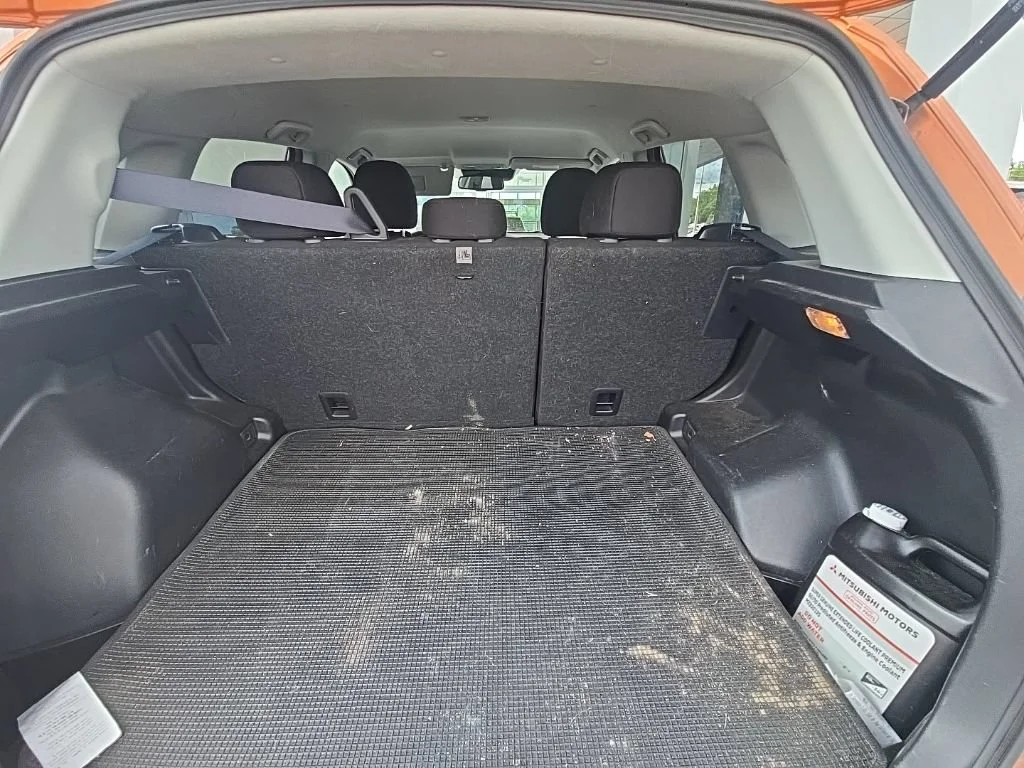 Used 2022 Orange Mitsubishi ES image 15