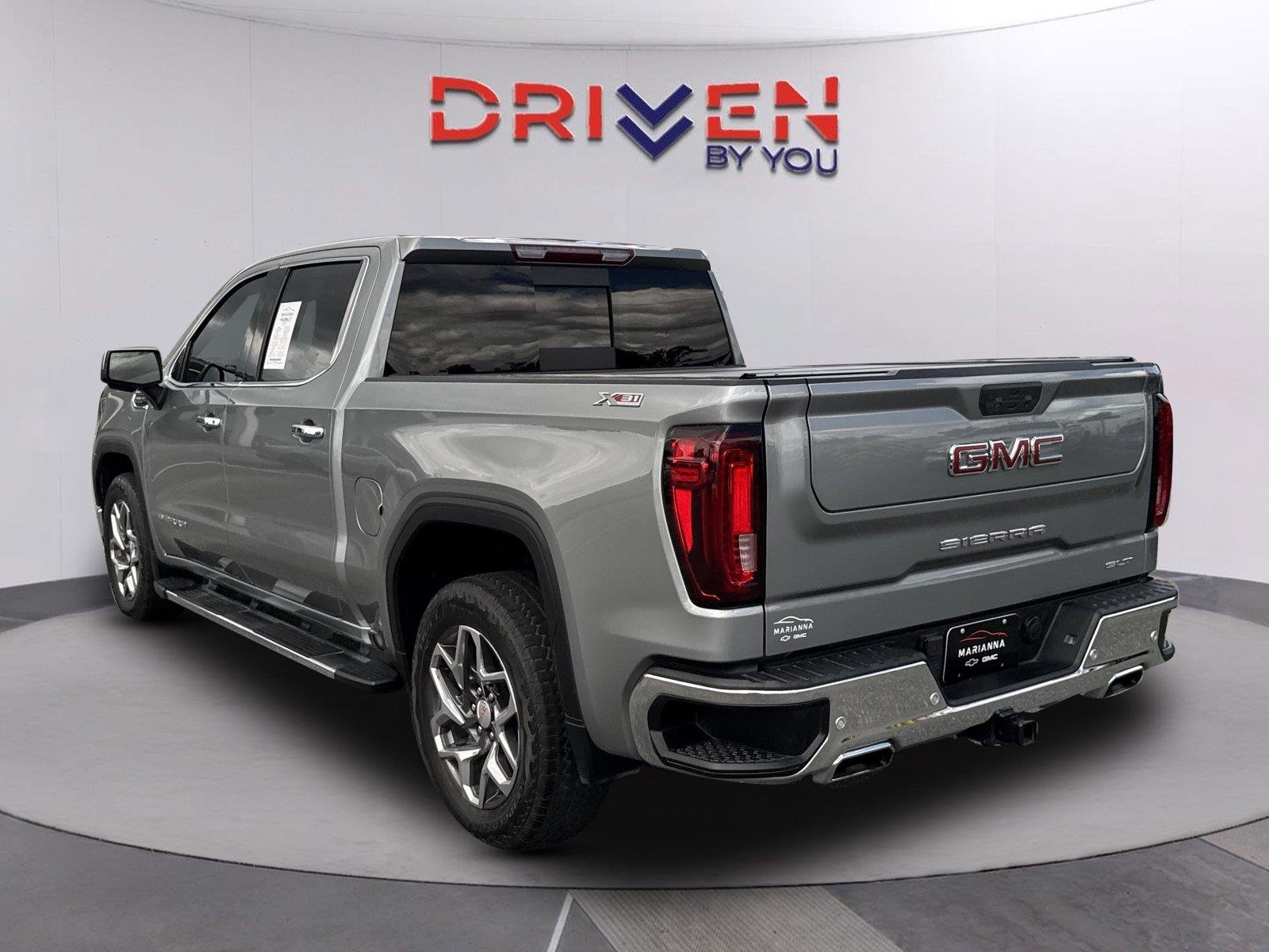 Used 2023 STERLING METALLIC GMC SLT image 6
