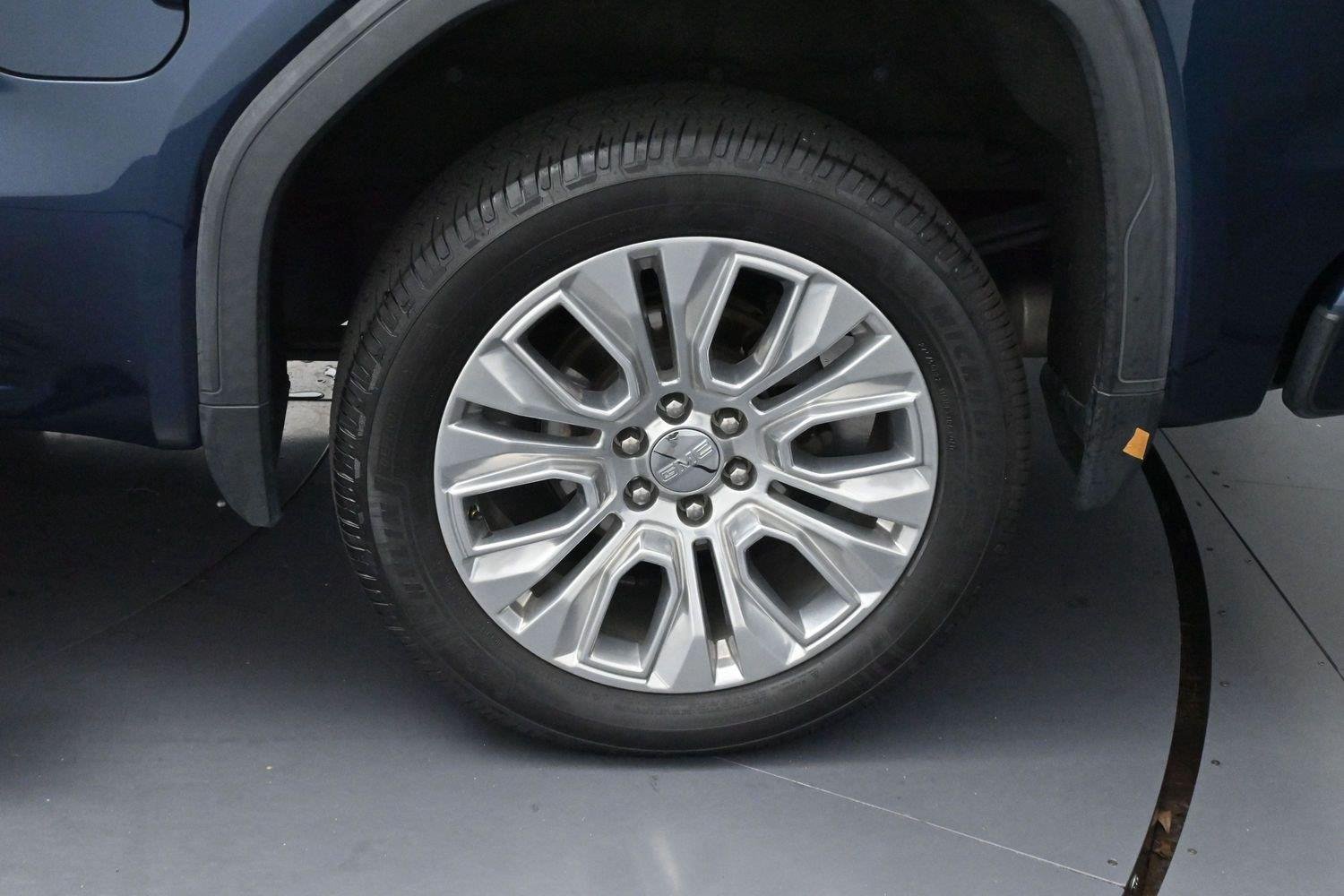 Used 2022 PACIFIC BLUE METALLIC GMC Denali image 37