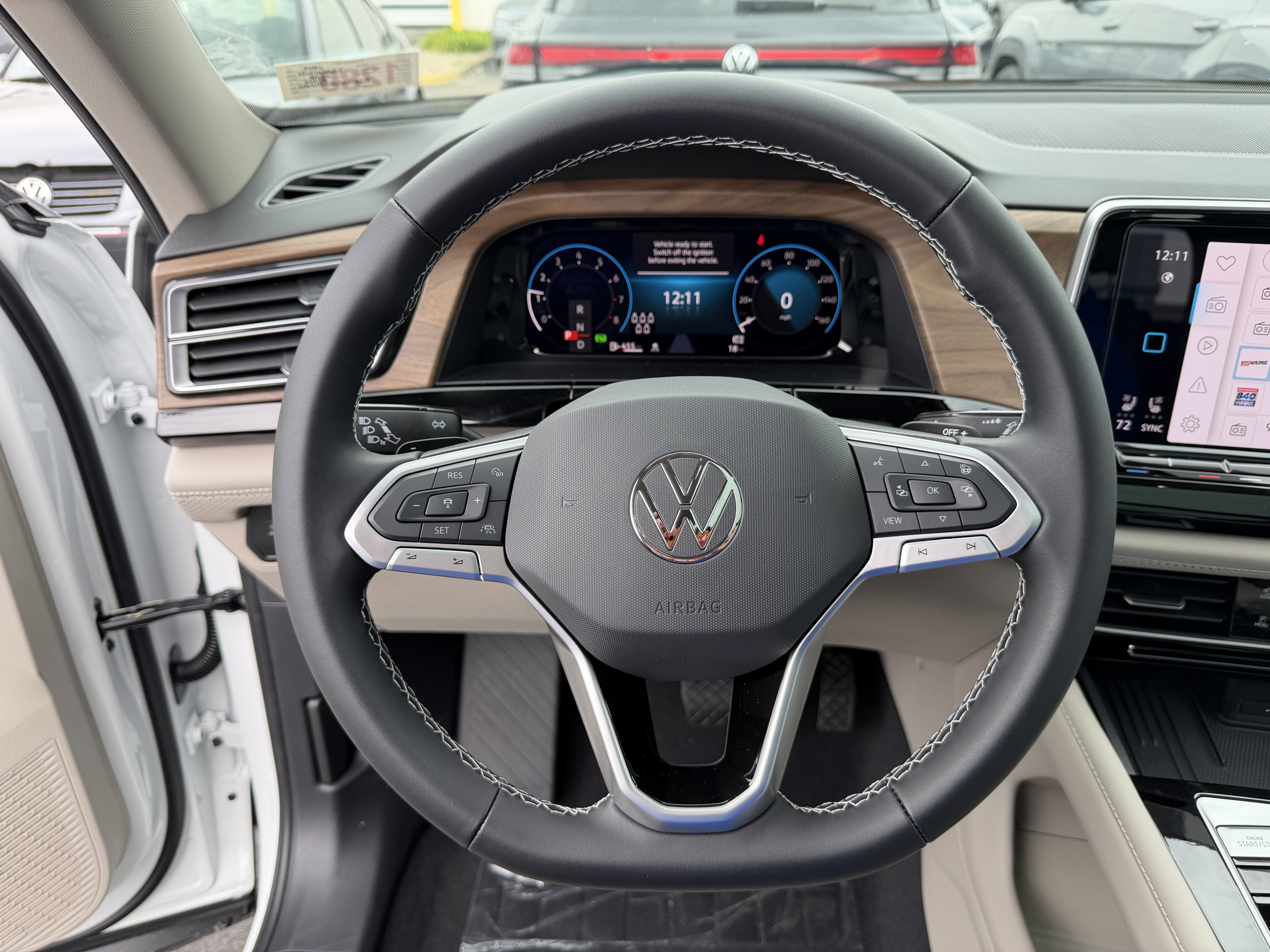 New 2026 Opal White Pearl Volkswagen 2.0T SE w/Technology image 15