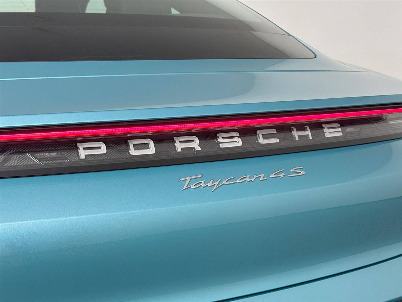 Certified Used 2024 Paint to Sample Porsche 4S image 17