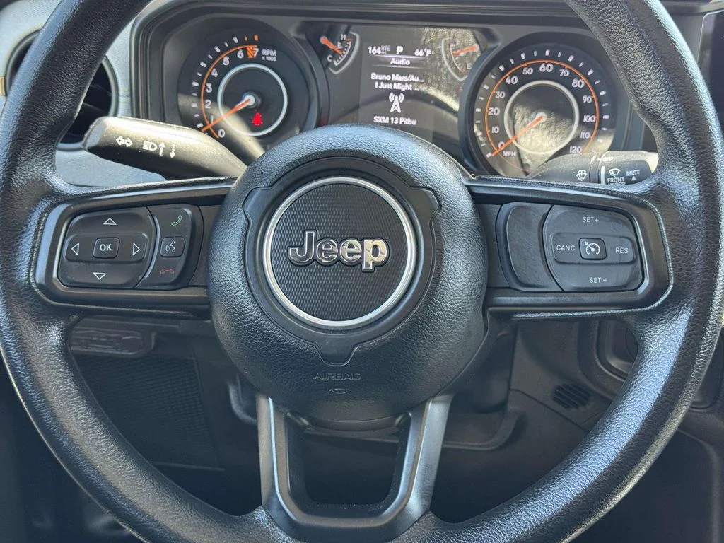 Used 2025 Black Jeep Nighthawk image 17