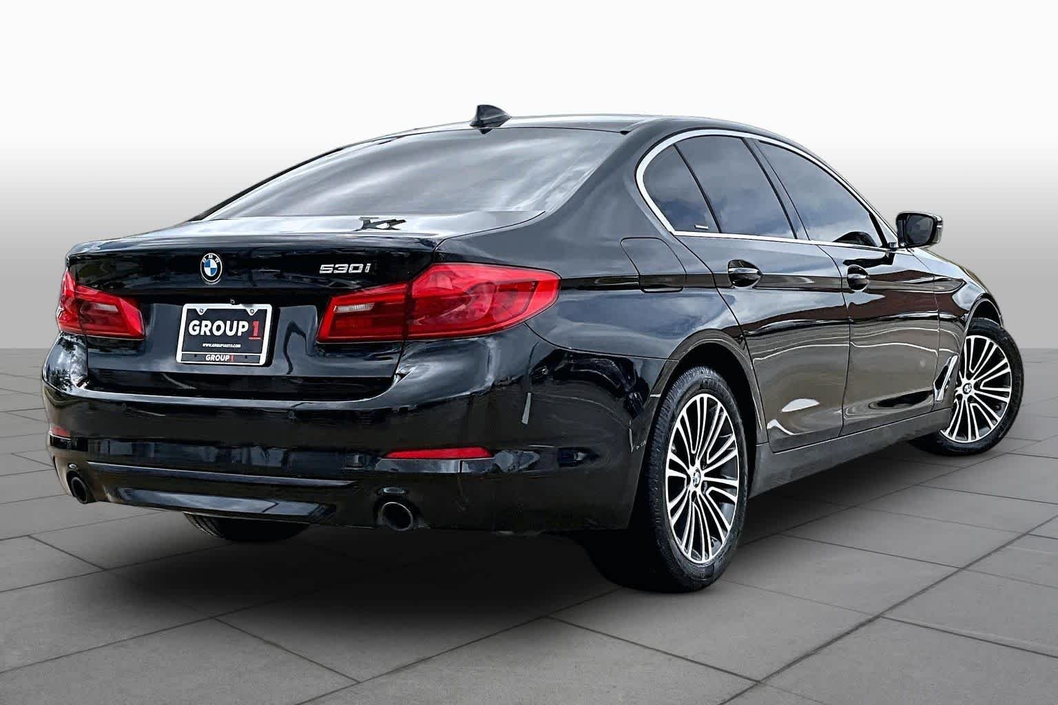 Used 2020 Black Sapphire Metallic BMW 530i image 13