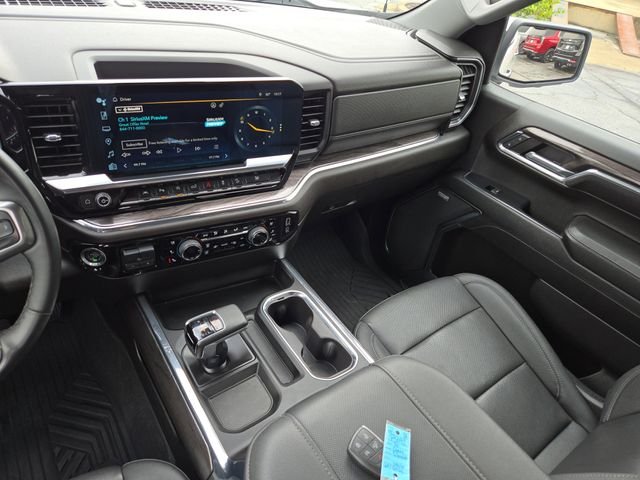 Used 2023 White Chevrolet LTZ image 22