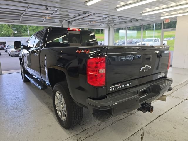Used 2019 Black Chevrolet High Country image 3