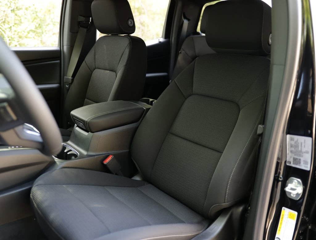 New 2026 Onyx Black GMC Elevation image 24
