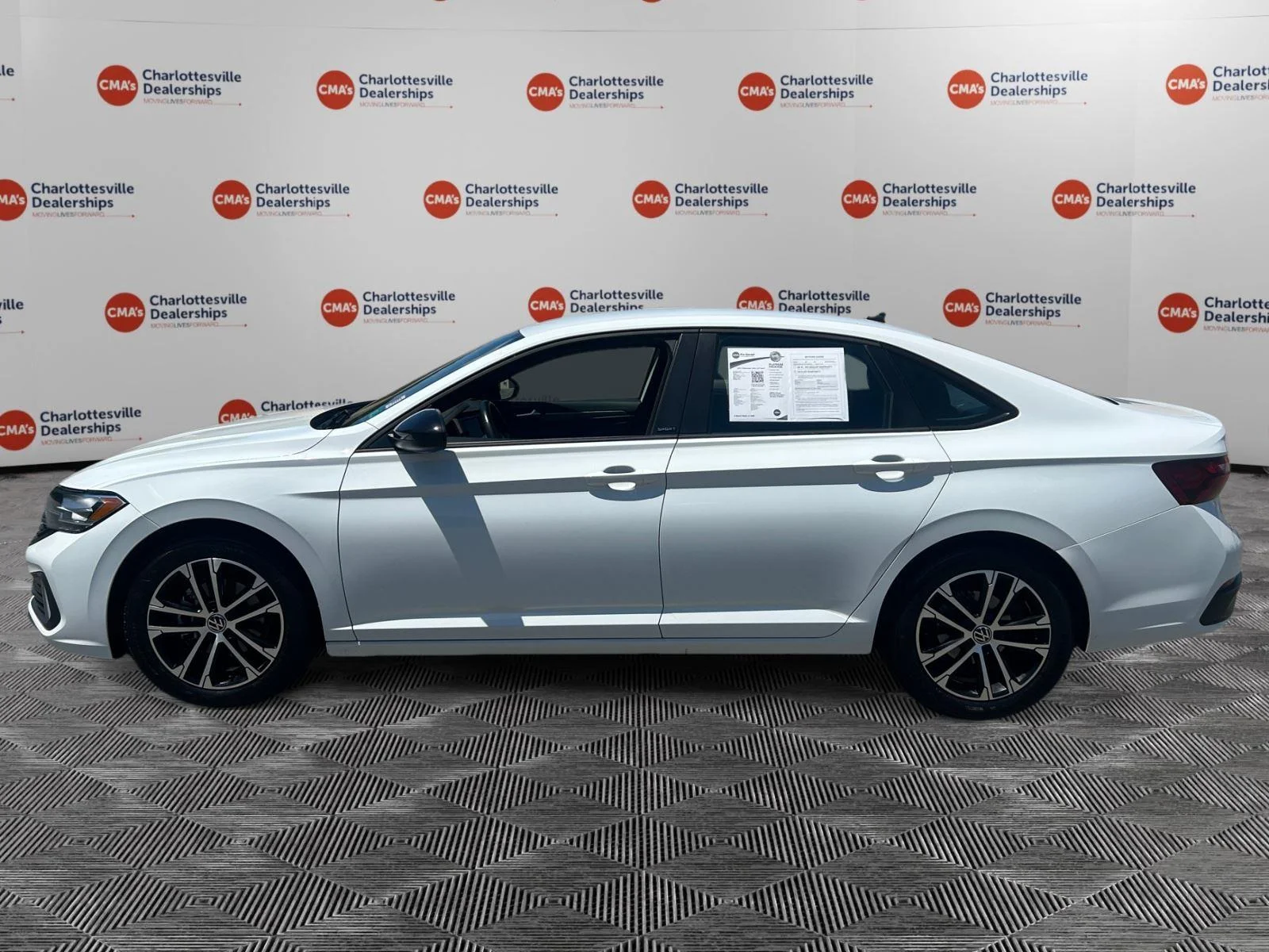 Used 2023 Pure White Volkswagen Sport image 2
