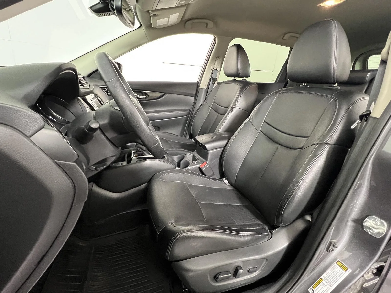 Used 2019 Nissan Rogue SL with VIN 5N1AT2MV7KC823471 for sale in Getzville, NY