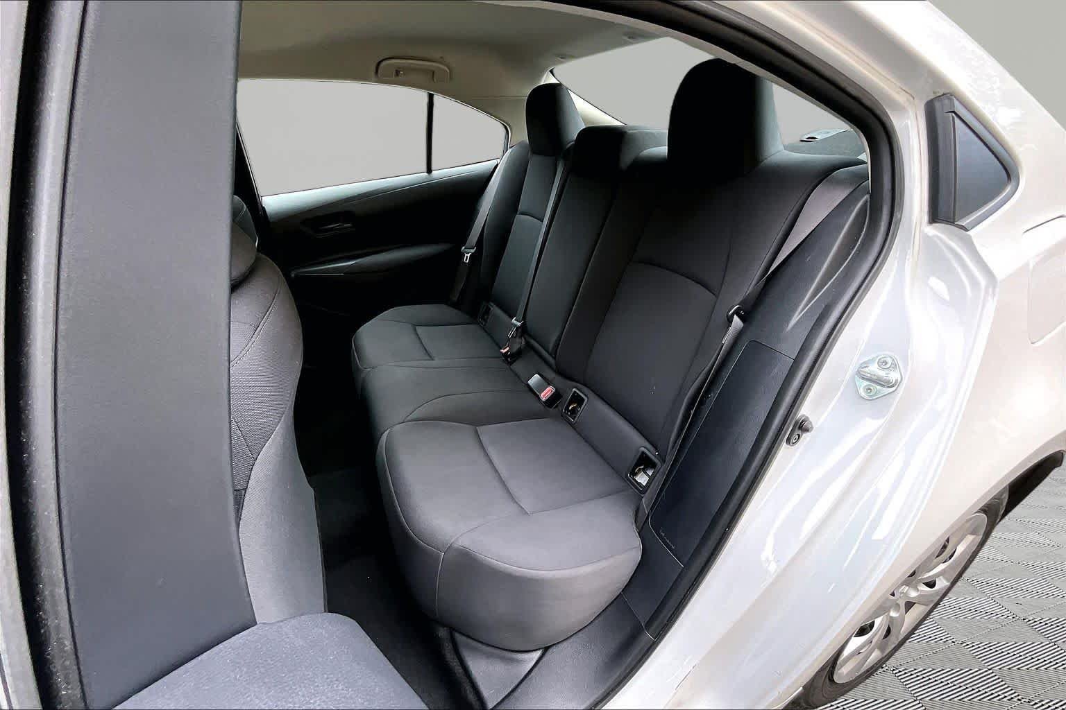 Used 2024 Ice Cap Toyota LE image 21