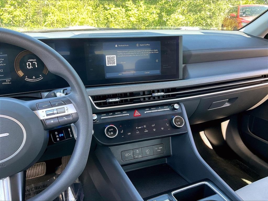 Used 2024 Carbon Blue Hyundai SEL image 17