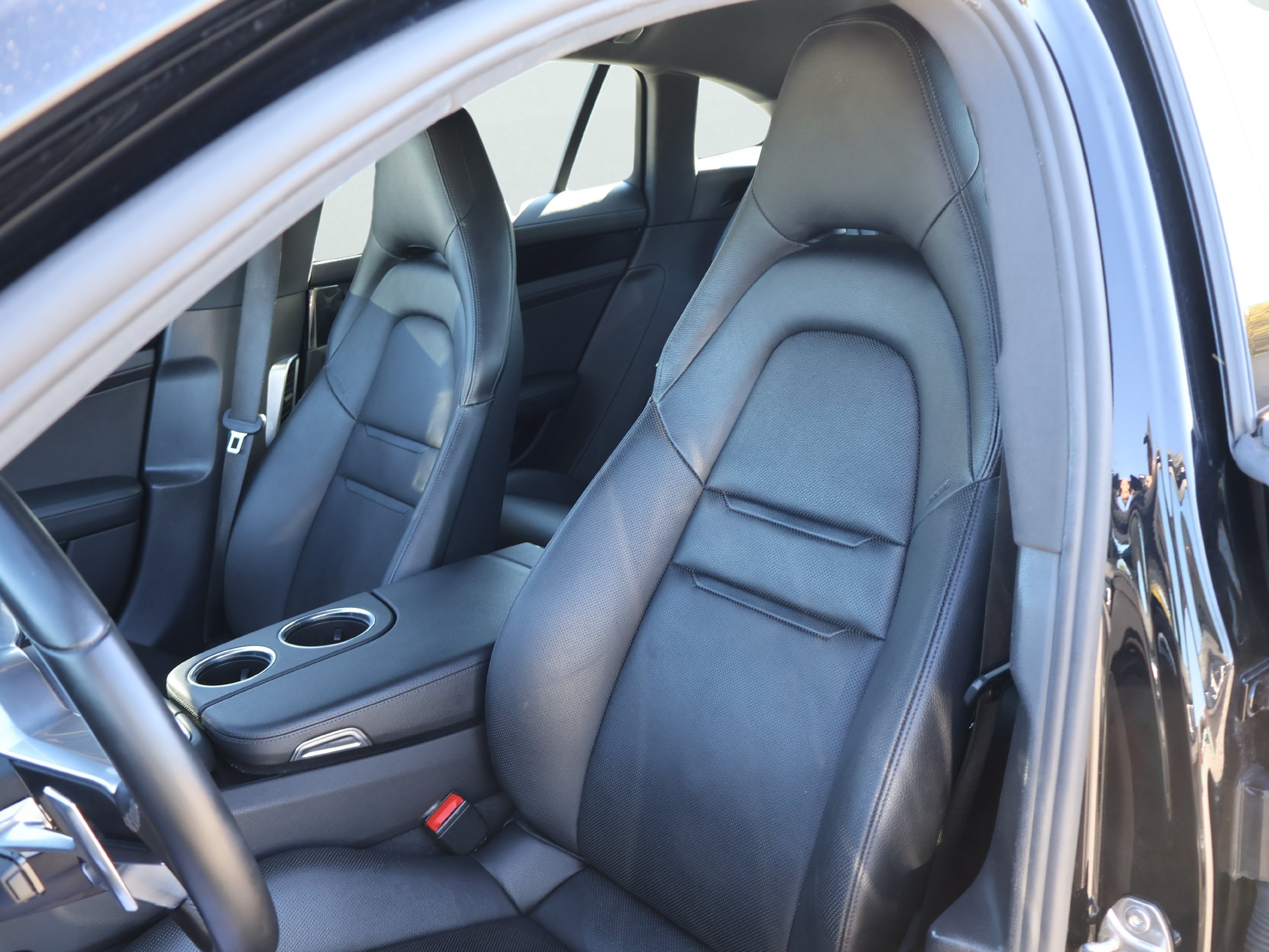 Used 2018 Black Porsche 4 image 5